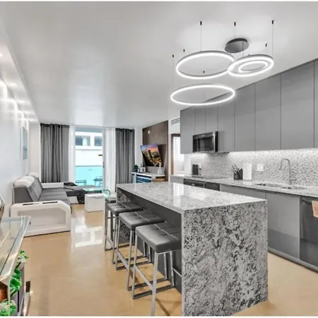 Luxury Oceanfront 2 Bedroom On The Beach 3 Floor